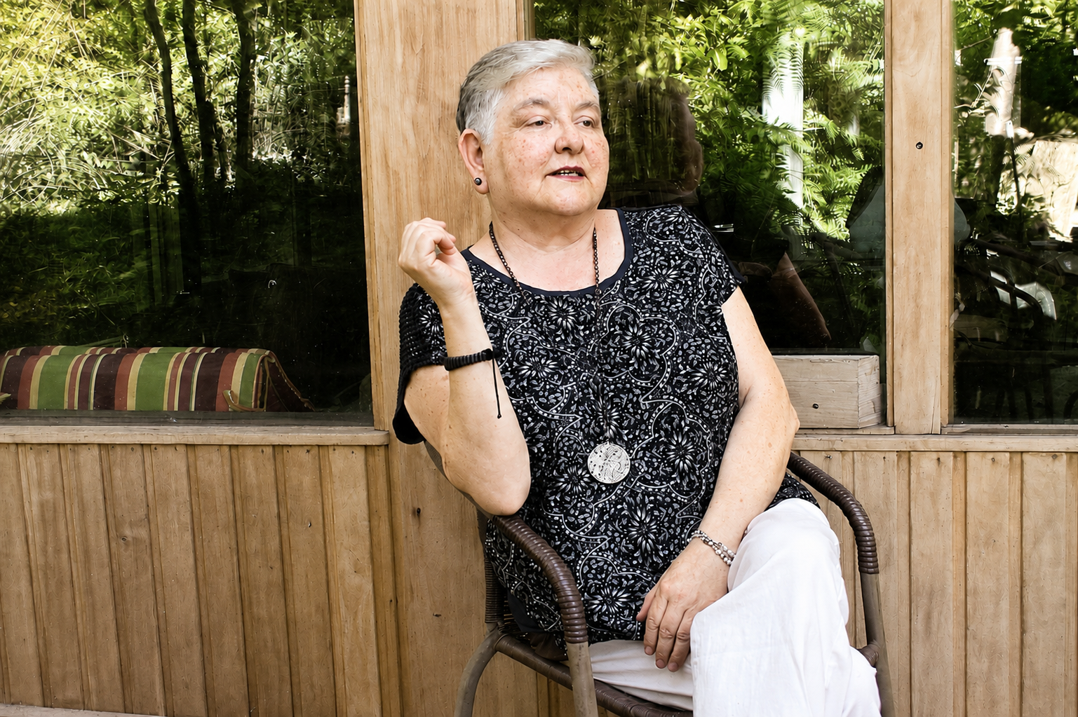 Ingrid Odgers en un entorno natural